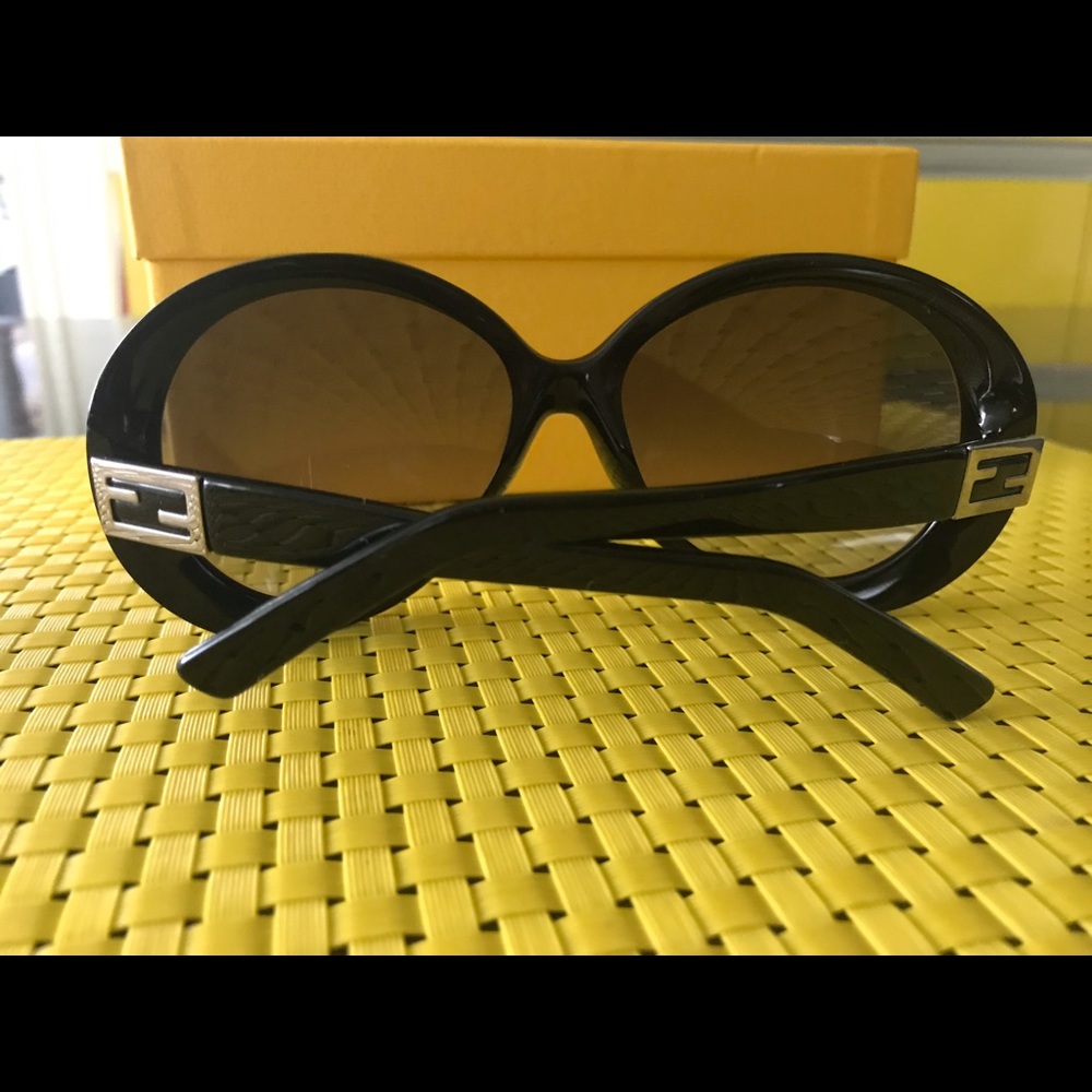 Sunglasses - Picture 2 of 3